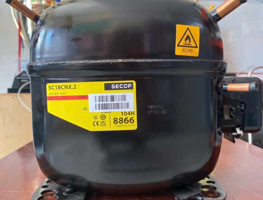 thay block tủ lạnh secop SC18CNX.2 chính hãng tại TP.HCM